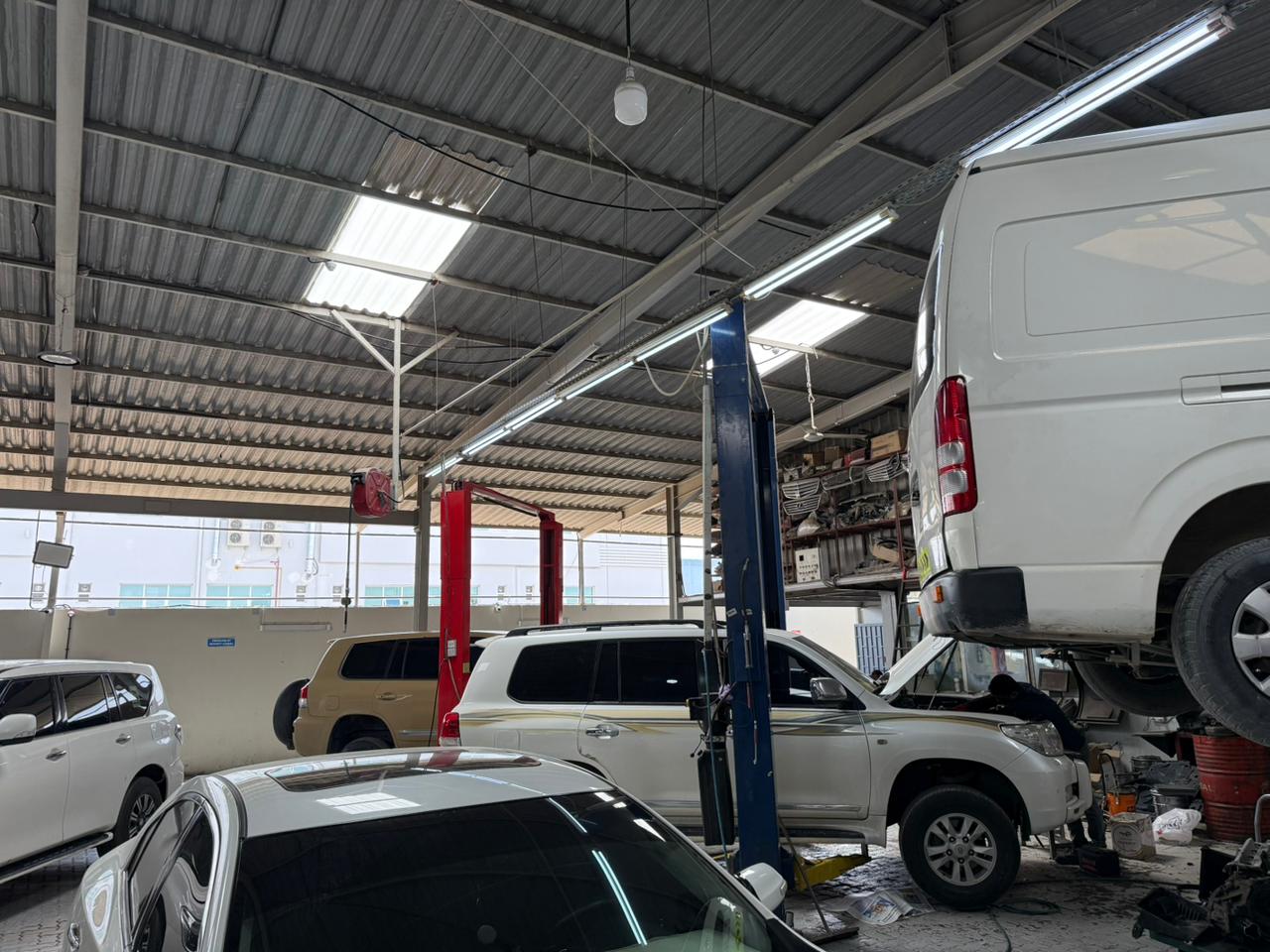 Arabian World Auto Service Centre