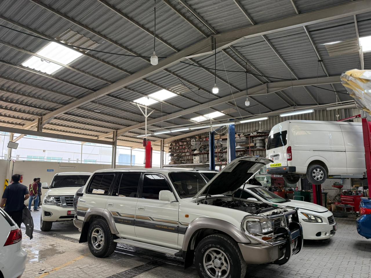 World Link Auto Centre L.L.C